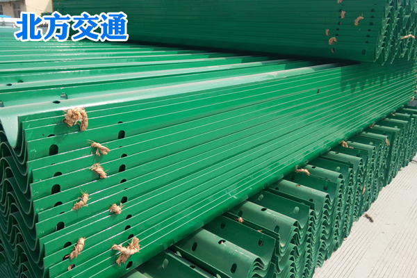 重庆高速护栏板生产厂家